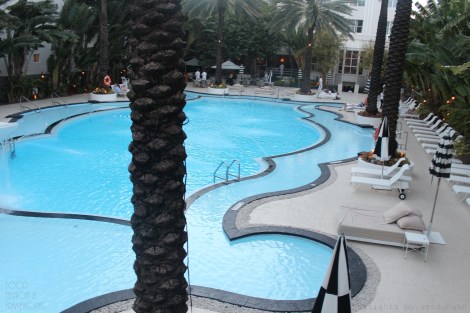 south beach miami cafe books @sssourabh