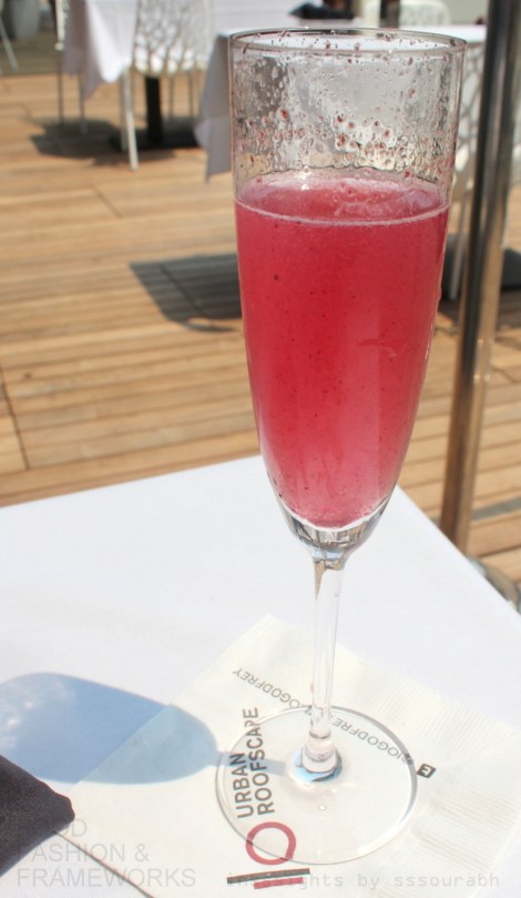 sunday brunch io godfrey rooftop chicago food @sssourabh