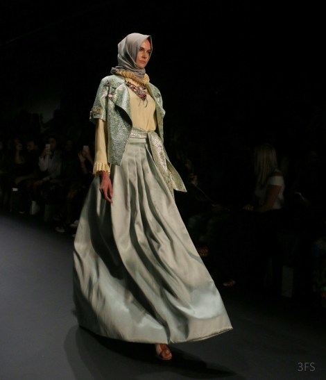 Anniesa Hasibuan nyfw new york fashion week hijab fashion runway womenswear SS17 @sssourabh