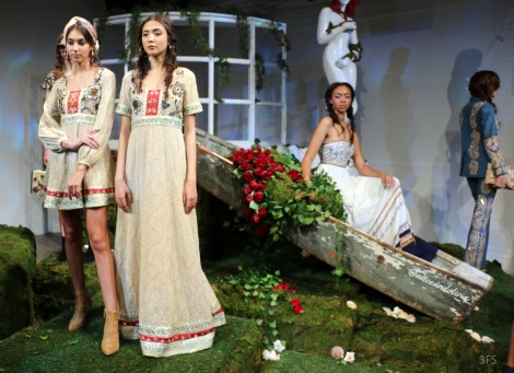 alice and olivia nyfw new york fashion week womenswear alice in wonderland @sssourabh