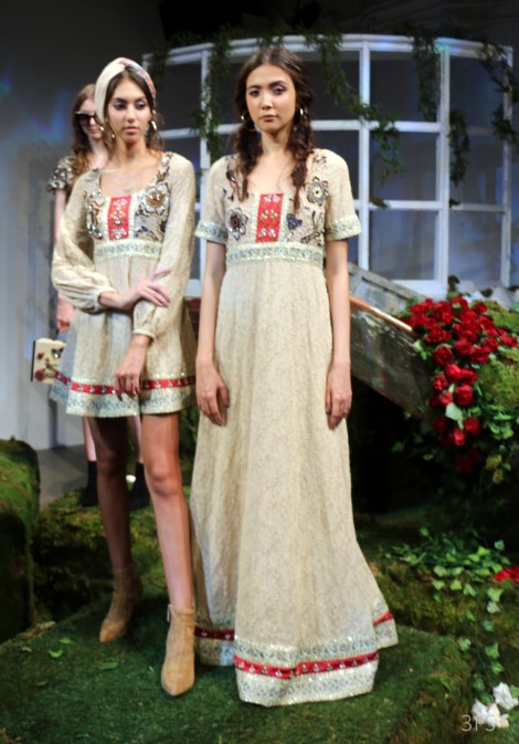 alice and olivia nyfw new york fashion week womenswear alice in wonderland @sssourabh