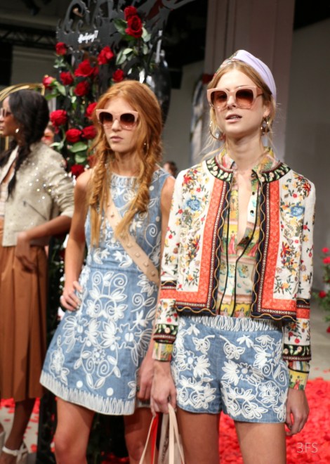 alice and olivia nyfw new york fashion week womenswear alice in wonderland @sssourabh