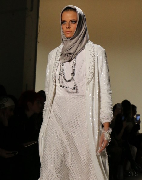 anniesa hasibuan hijab new york fashion week nyfw fw17 @sssourabh