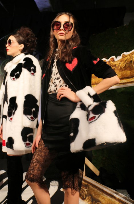 alice and olivia fw17 nyfw new york fashion week runway womenswear @sssourabh