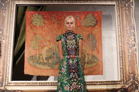 alice and olivia fw17 nyfw new york fashion week runway womenswear @sssourabh