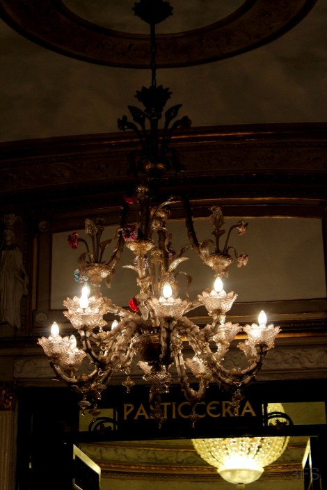 naples grancafe gambrius cafe gelato foodreview foodcritic travel nightlife italy napoli love streetoflove @sssourabh